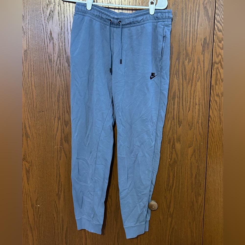 nike joggers